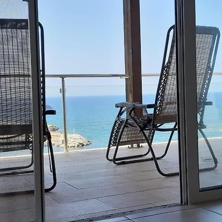 Penthouse Anastasia Yali